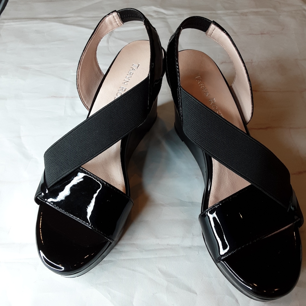 Taryn Rose strappy heel sandals sz  7